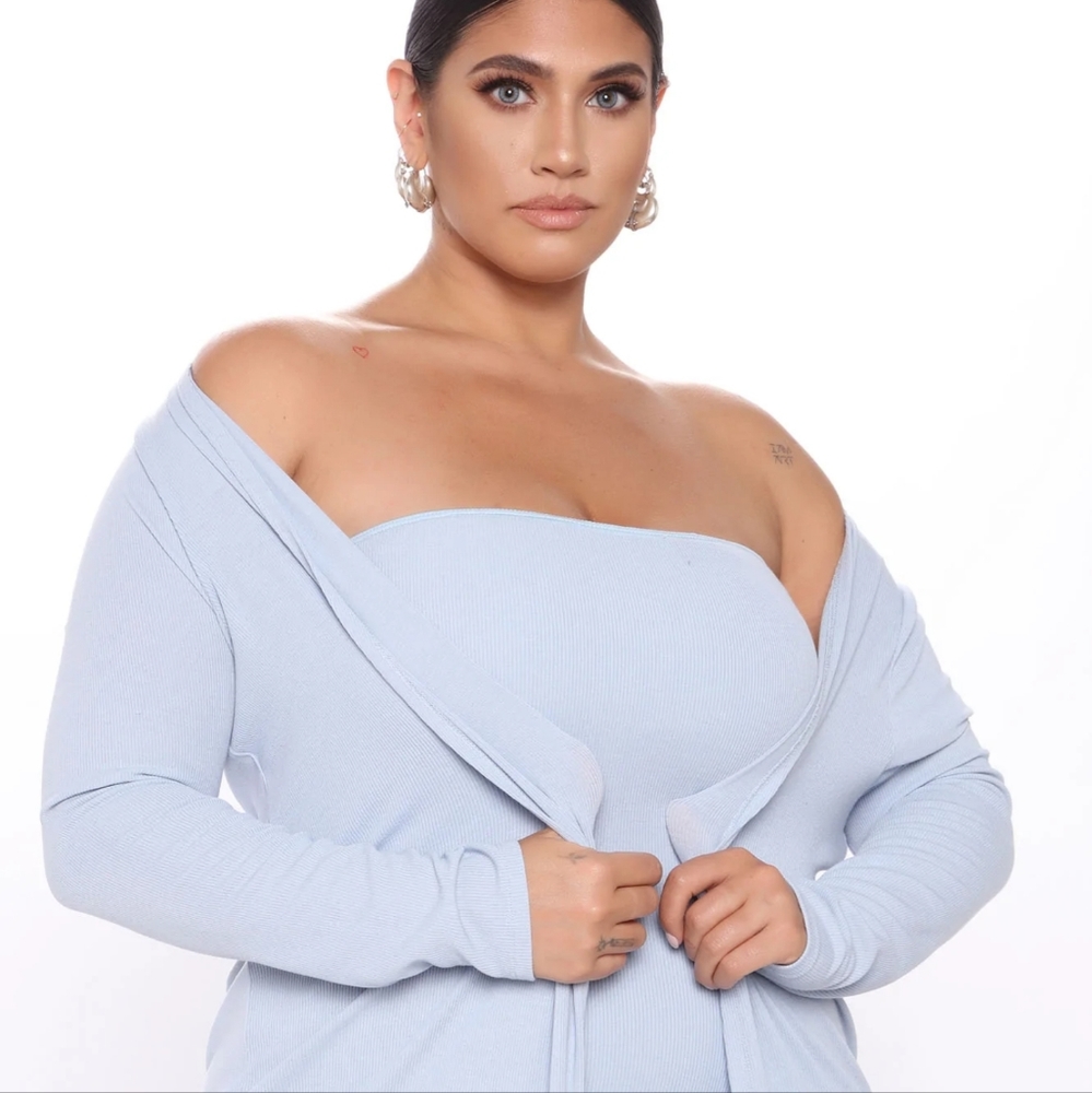 FASHION NOVA- RIBBED MAXI DRESS SET - BLUE